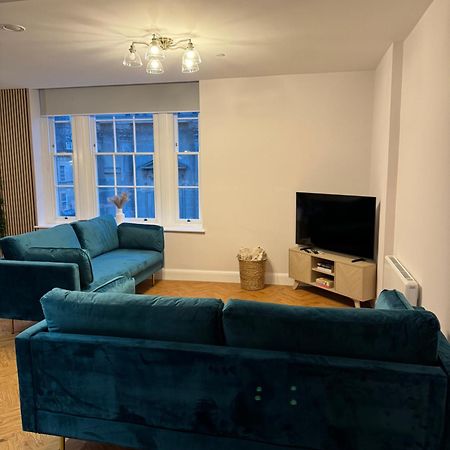 Haus Of Sulis, City Centre Apartment With Lift Access Bath Extérieur photo