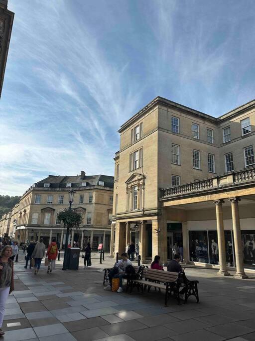 Haus Of Sulis, City Centre Apartment With Lift Access Bath Extérieur photo