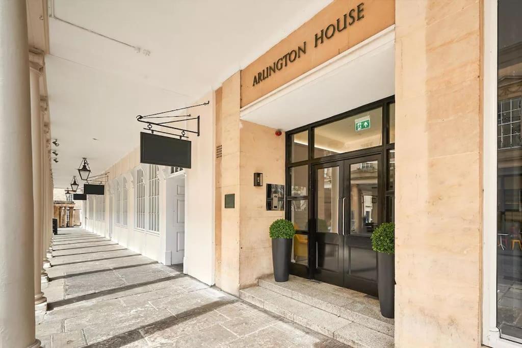Haus Of Sulis, City Centre Apartment With Lift Access Bath Extérieur photo